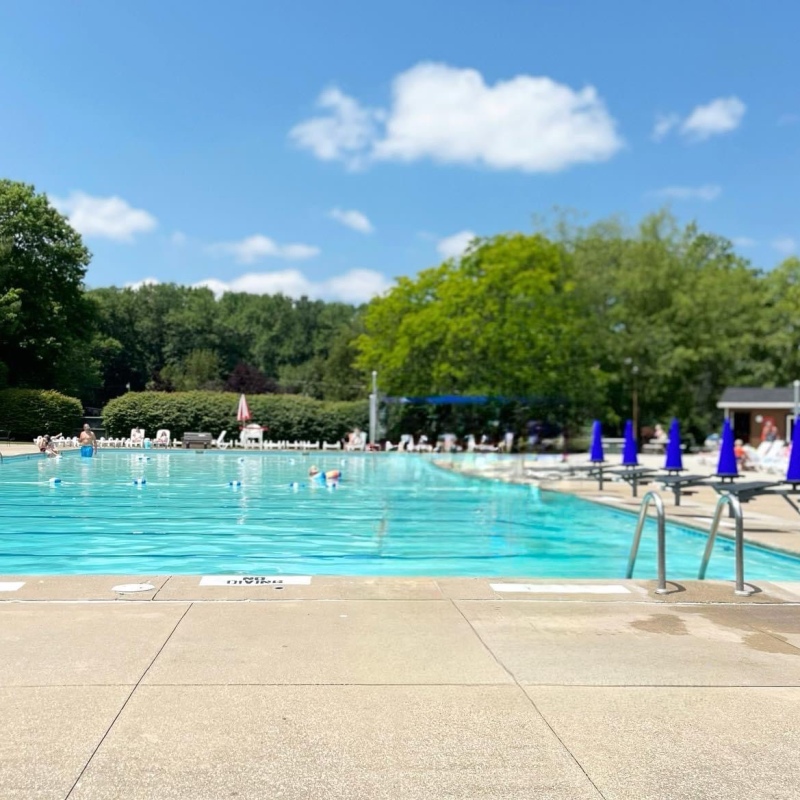 Local Swimming Pools in and around Akron